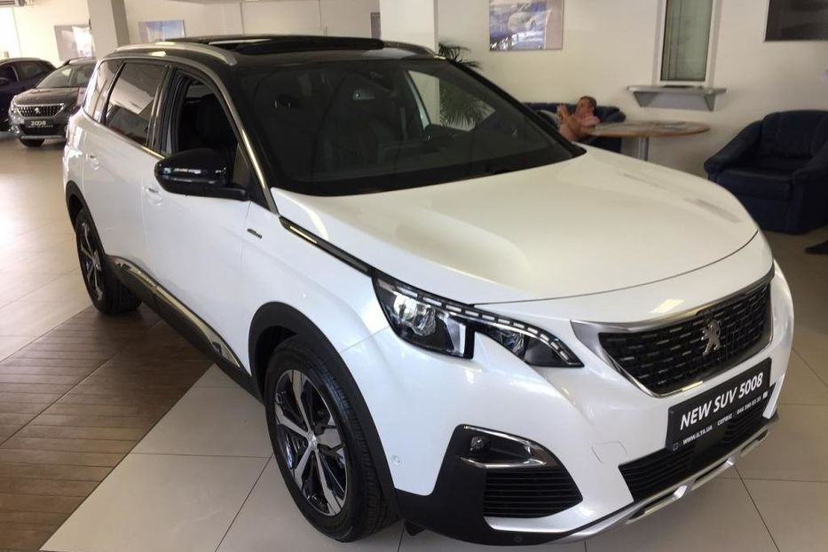 Продам Peugeot 5008 GT 2019 года в Киеве