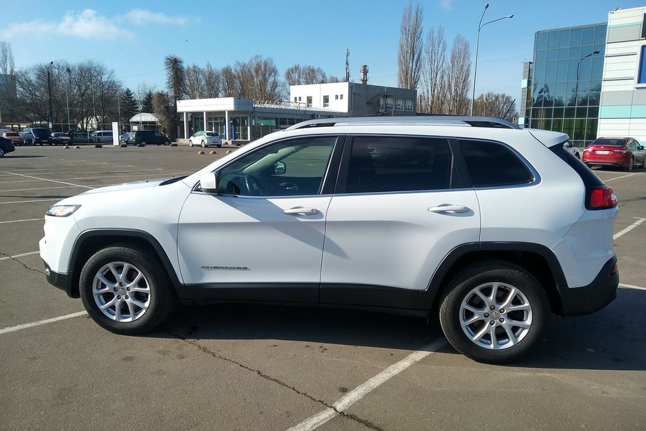 Продам Jeep Cherokee Latitude 2016 года в Одессе