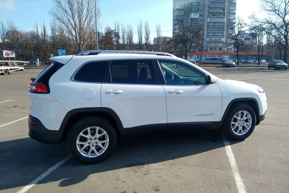 Продам Jeep Cherokee Latitude 2016 года в Одессе