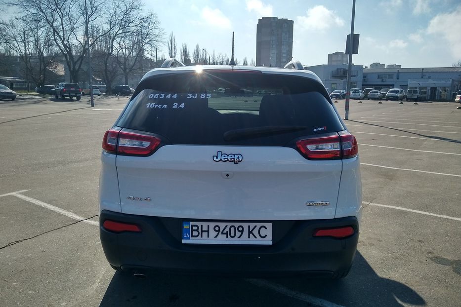 Продам Jeep Cherokee Latitude 2016 года в Одессе