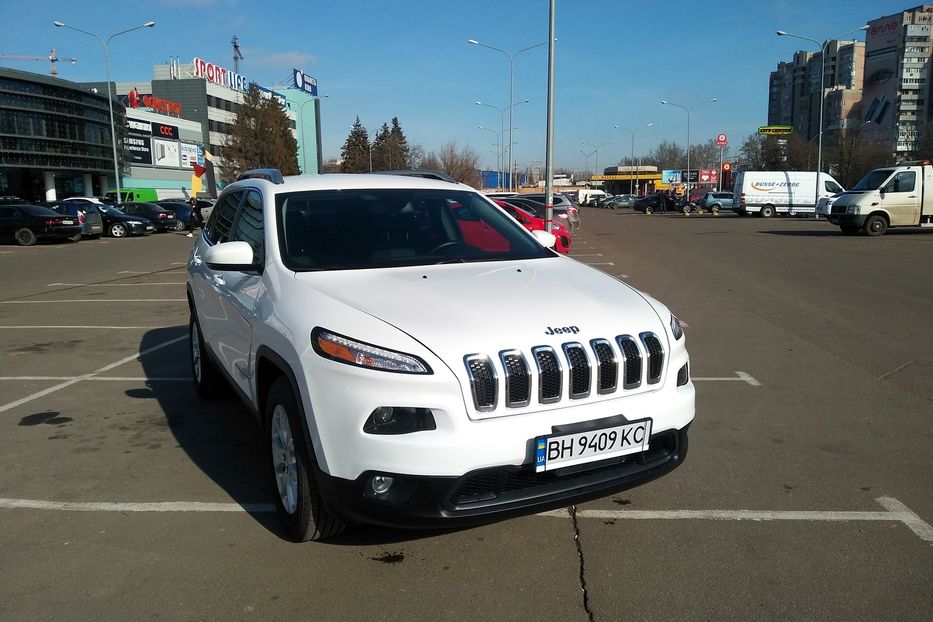 Продам Jeep Cherokee Latitude 2016 года в Одессе