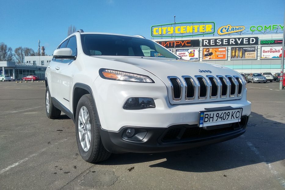 Продам Jeep Cherokee Latitude 2016 года в Одессе