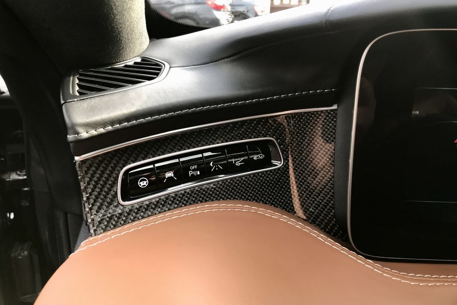 Продам Mercedes-Benz S-Class 63 AMG 4MATIC+ Coupe 2018 года в Киеве