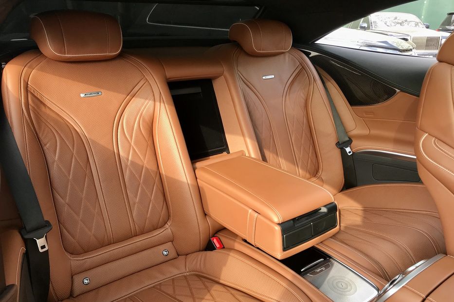 Продам Mercedes-Benz S-Class 63 AMG 4MATIC+ Coupe 2018 года в Киеве