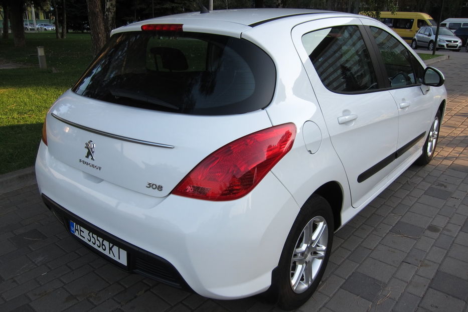 Продам Peugeot 308 2012 года в Днепре