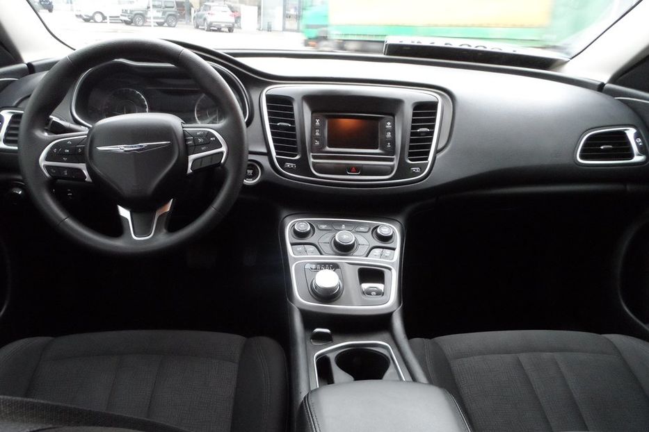 Продам Chrysler 200 2015 года в Днепре
