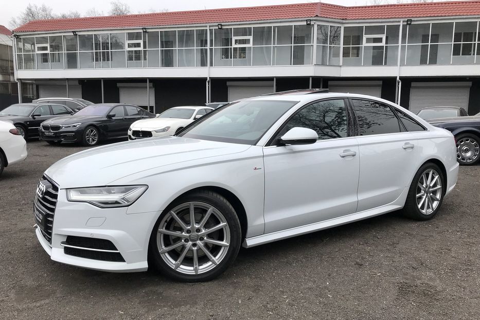 Продам Audi A6 2.0 TDI Quattro Официал 2016 года в Киеве