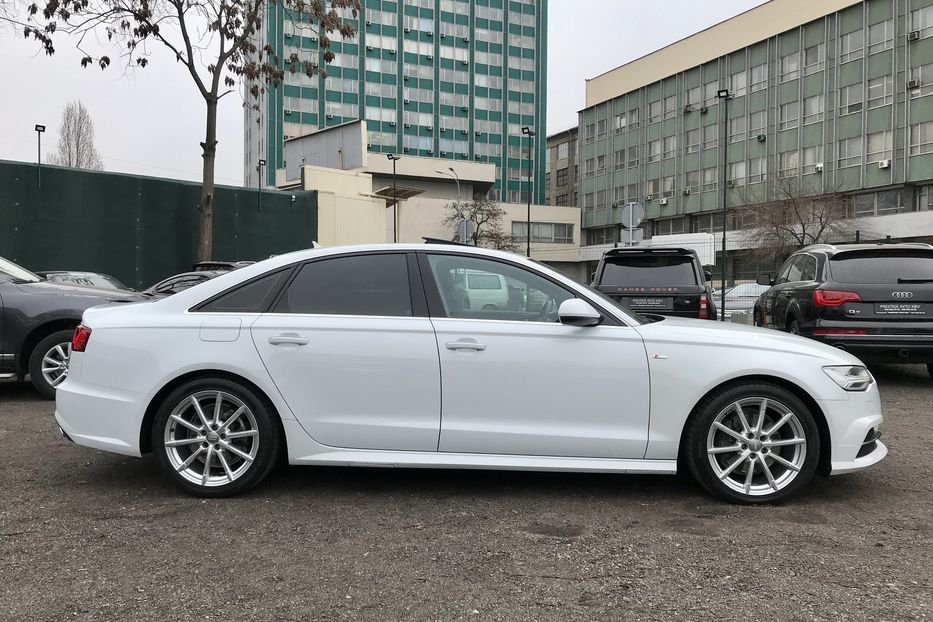 Продам Audi A6 2.0 TDI Quattro Официал 2016 года в Киеве