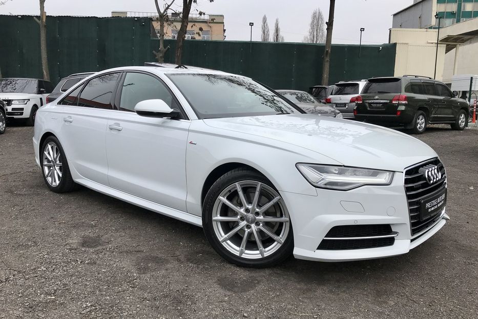 Продам Audi A6 2.0 TDI Quattro Официал 2016 года в Киеве