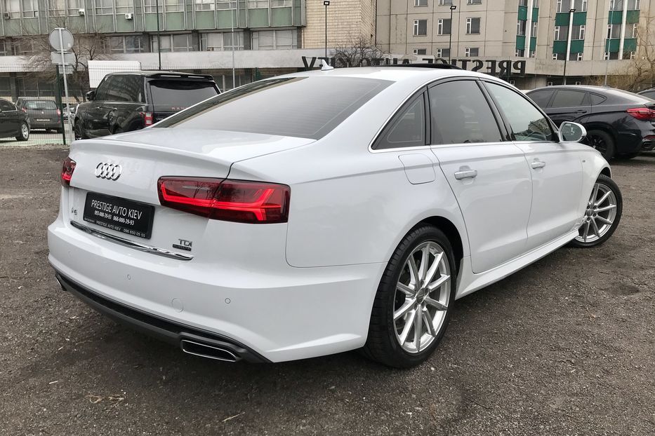 Продам Audi A6 2.0 TDI Quattro Официал 2016 года в Киеве