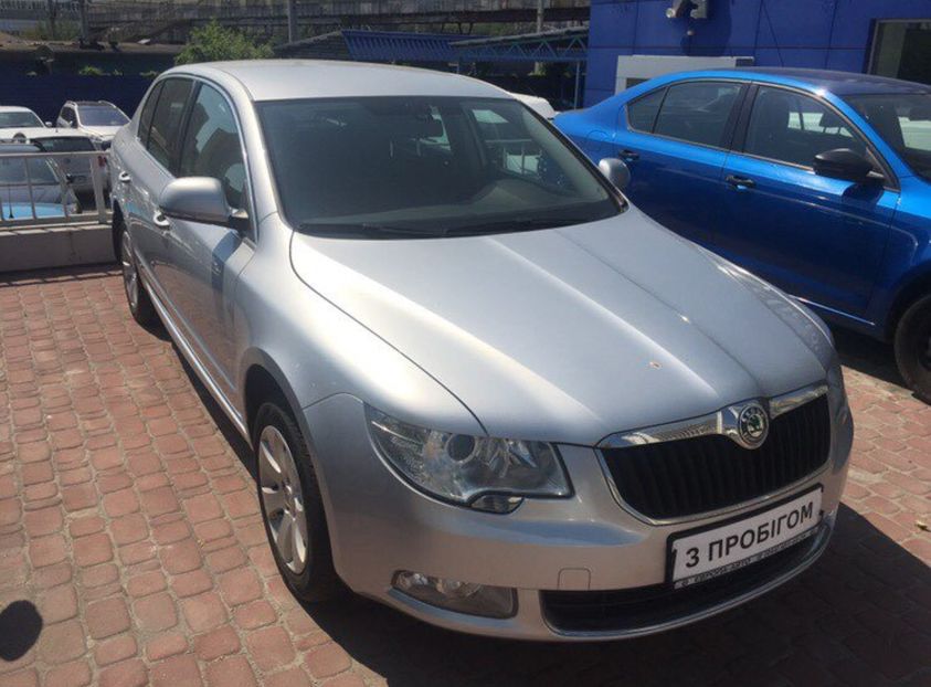 Продам Skoda Superb AMB 2012 года в Киеве