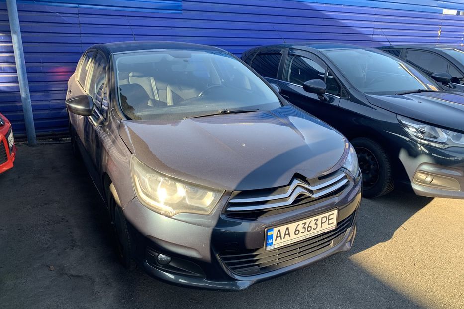 Продам Citroen C4 2015 года в Киеве