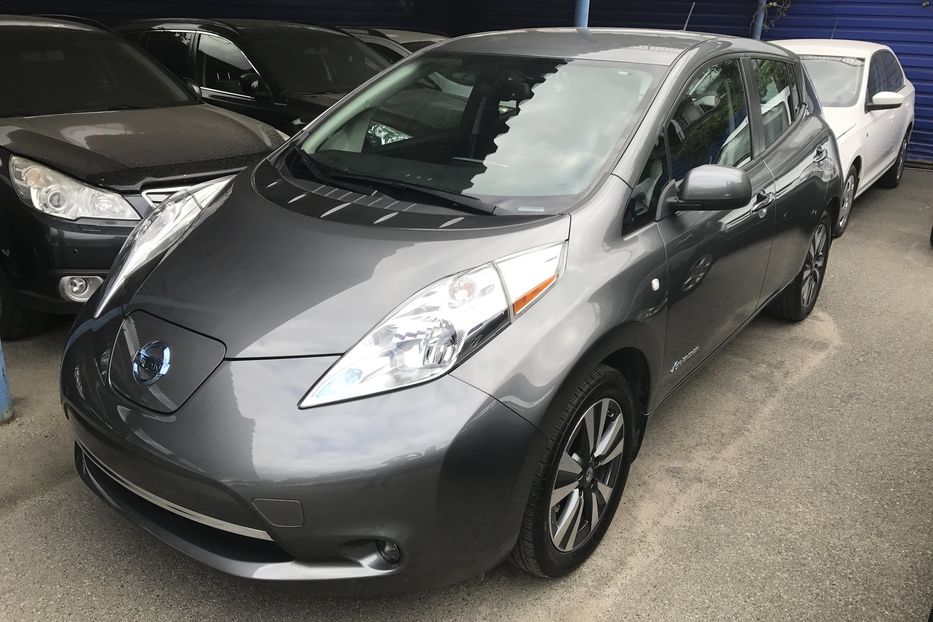 Продам Nissan Leaf 2016 года в Киеве