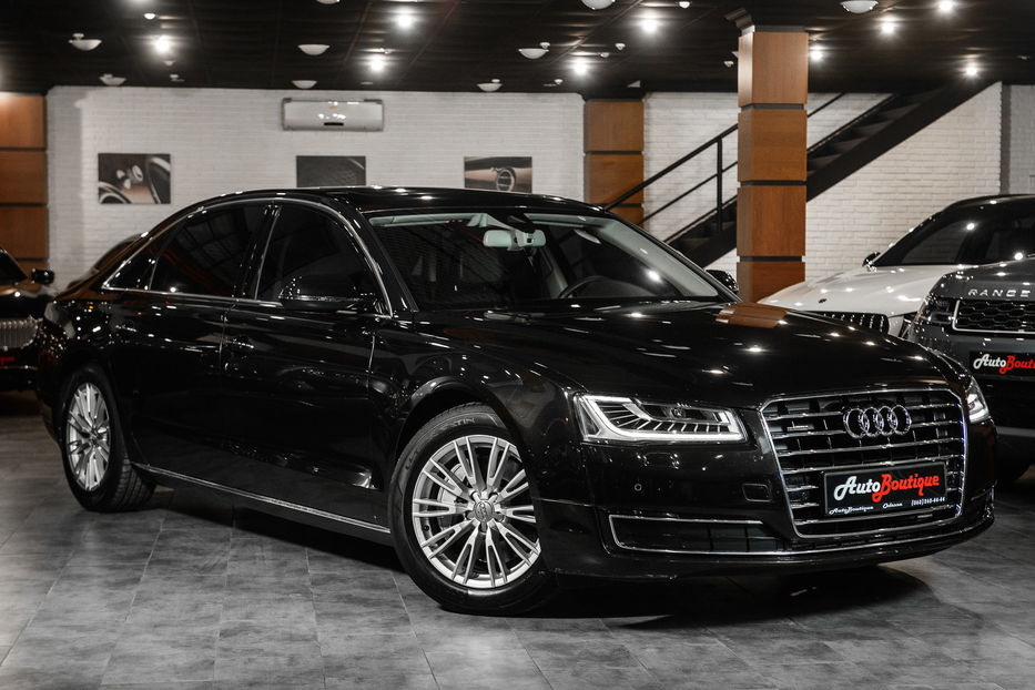 Продам Audi A8 2017 года в Одессе