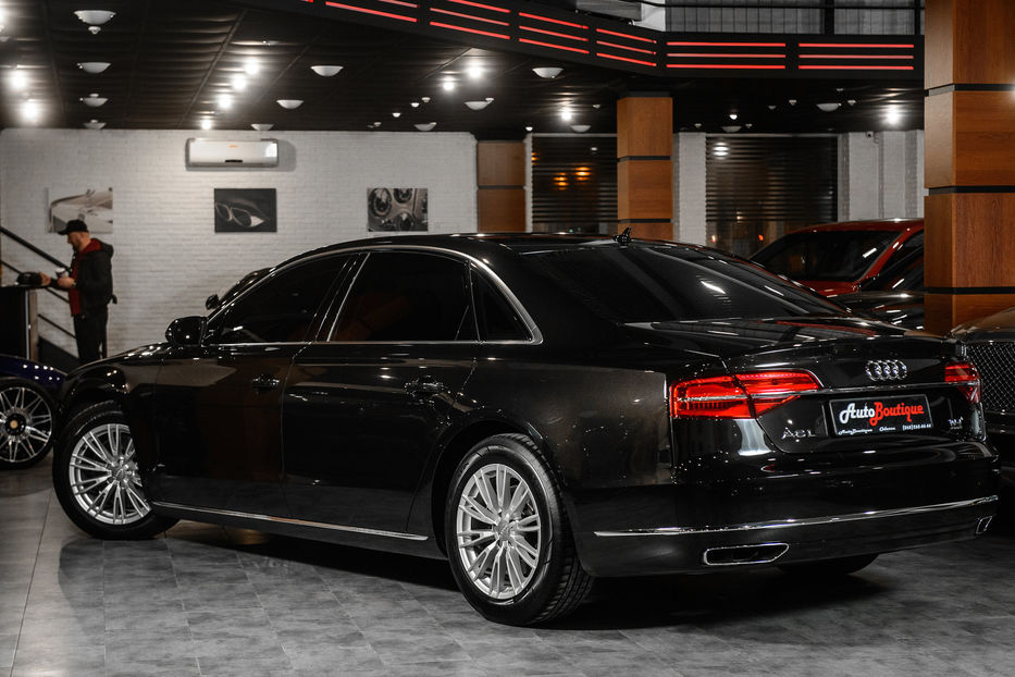 Продам Audi A8 2017 года в Одессе