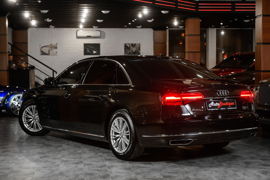 Продам Audi A8 2017 года в Одессе