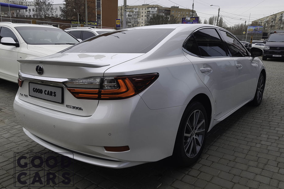 Продам Lexus ES 300 2016 года в Одессе