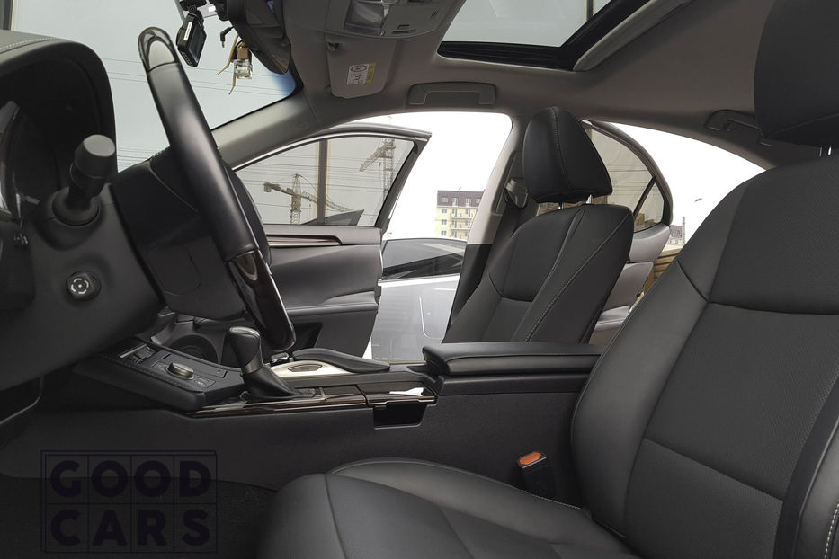Продам Lexus ES 300 2016 года в Одессе