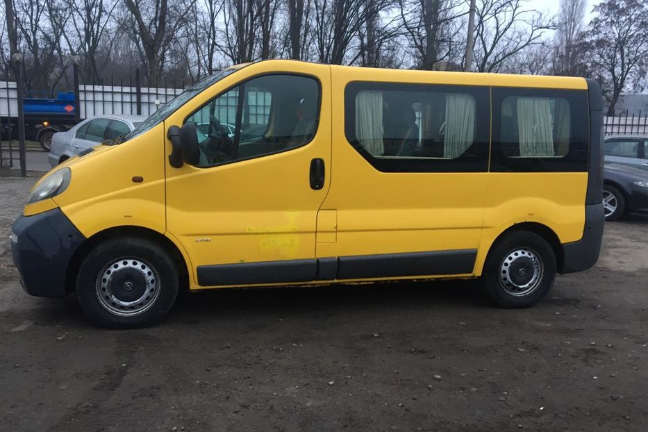 Продам Opel Vivaro пасс. 2004 года в Николаеве