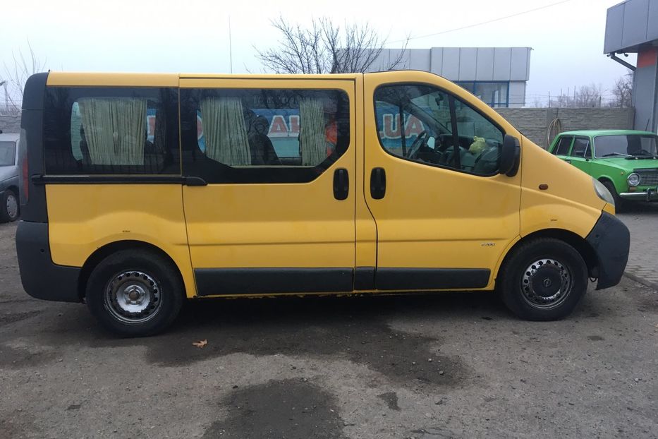 Продам Opel Vivaro пасс. 2004 года в Николаеве