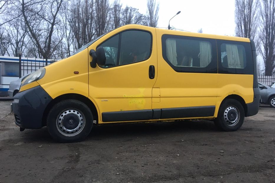 Продам Opel Vivaro пасс. 2004 года в Николаеве