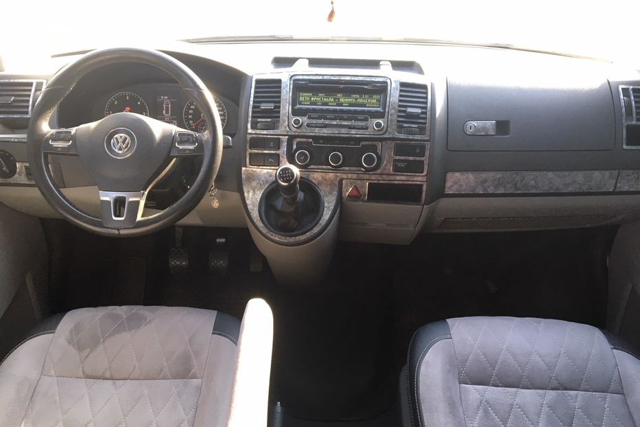 Продам Volkswagen T5 (Transporter) пасс. 2014 года в Николаеве