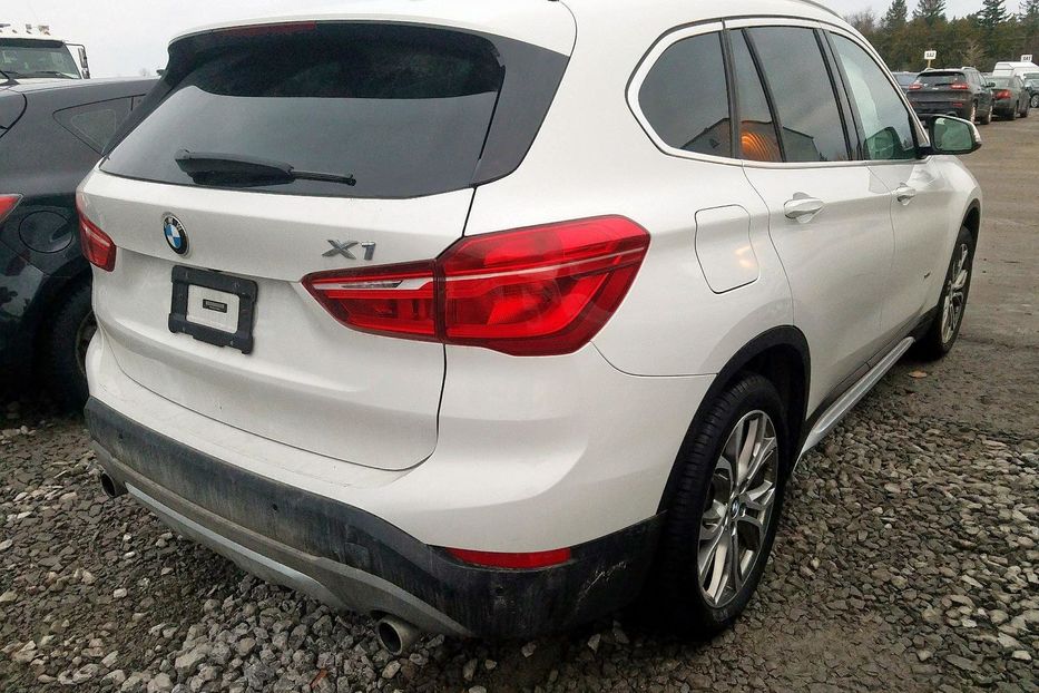 Продам BMW X1 XDRIVE 28i 2017 года в Одессе