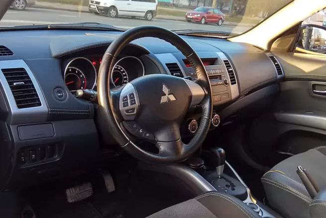 Продам Mitsubishi Outlander 2012 года в Николаеве