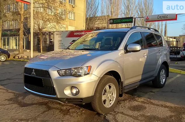 Продам Mitsubishi Outlander 2012 года в Николаеве