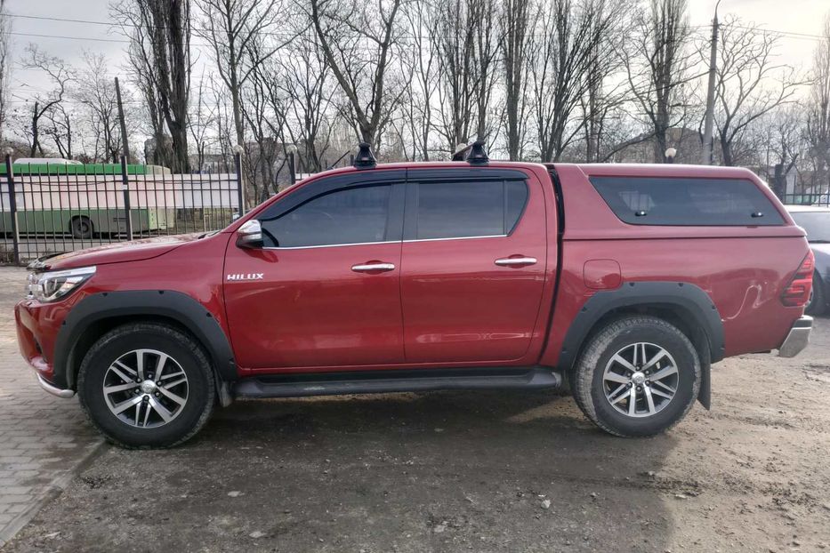 Продам Toyota Hilux 2016 года в Николаеве