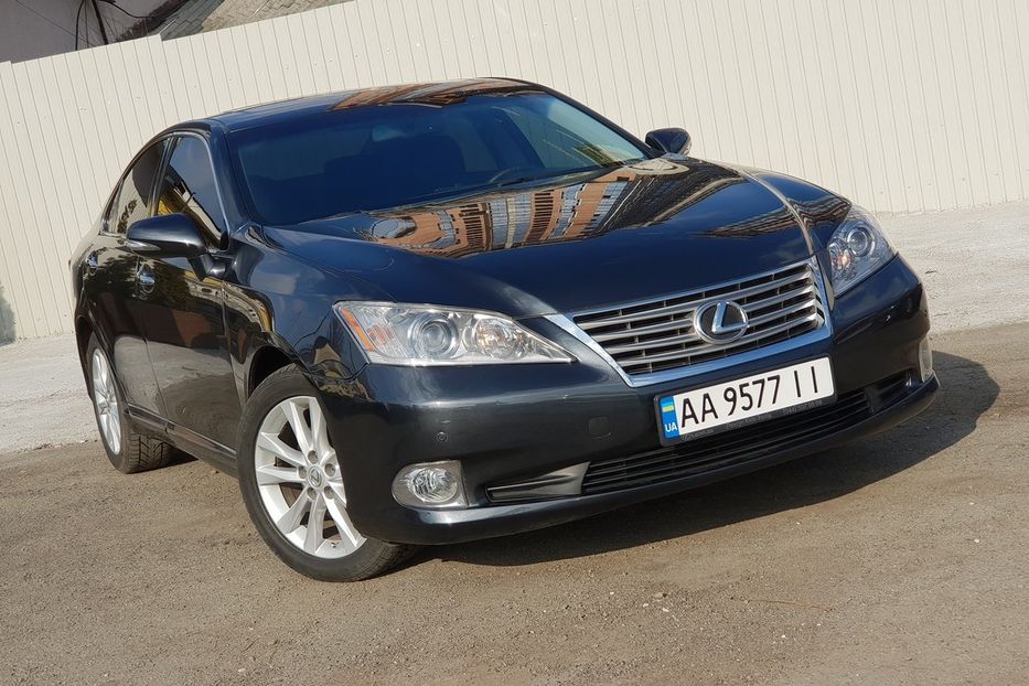 Продам Lexus ES 350 2011 года в Киеве