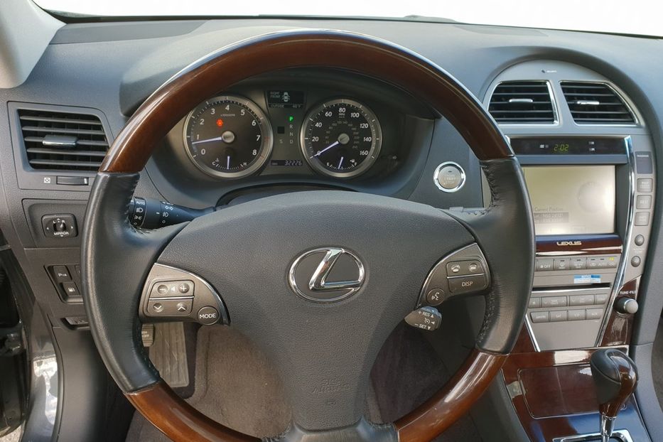 Продам Lexus ES 350 2011 года в Киеве