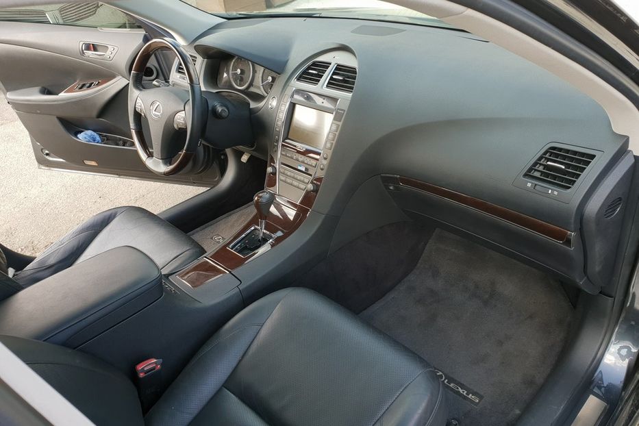 Продам Lexus ES 350 2011 года в Киеве