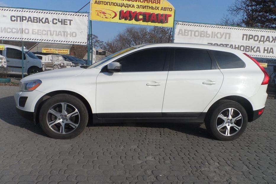 Продам Volvo XC60 2012 года в Днепре