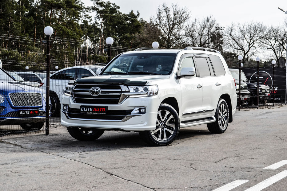 Продам Toyota Land Cruiser 200 Premium 2019 года в Киеве