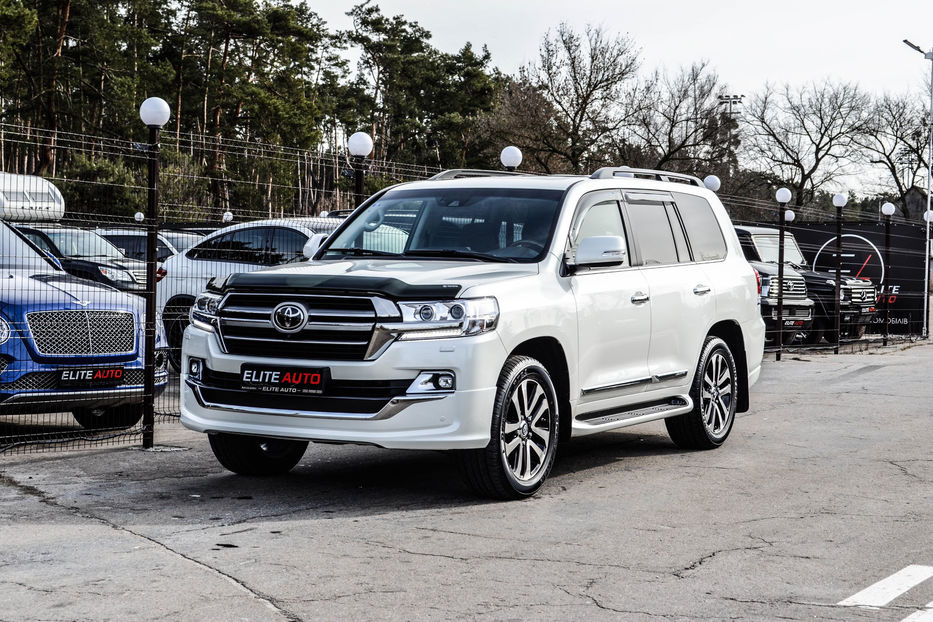 Продам Toyota Land Cruiser 200 Premium 2019 года в Киеве