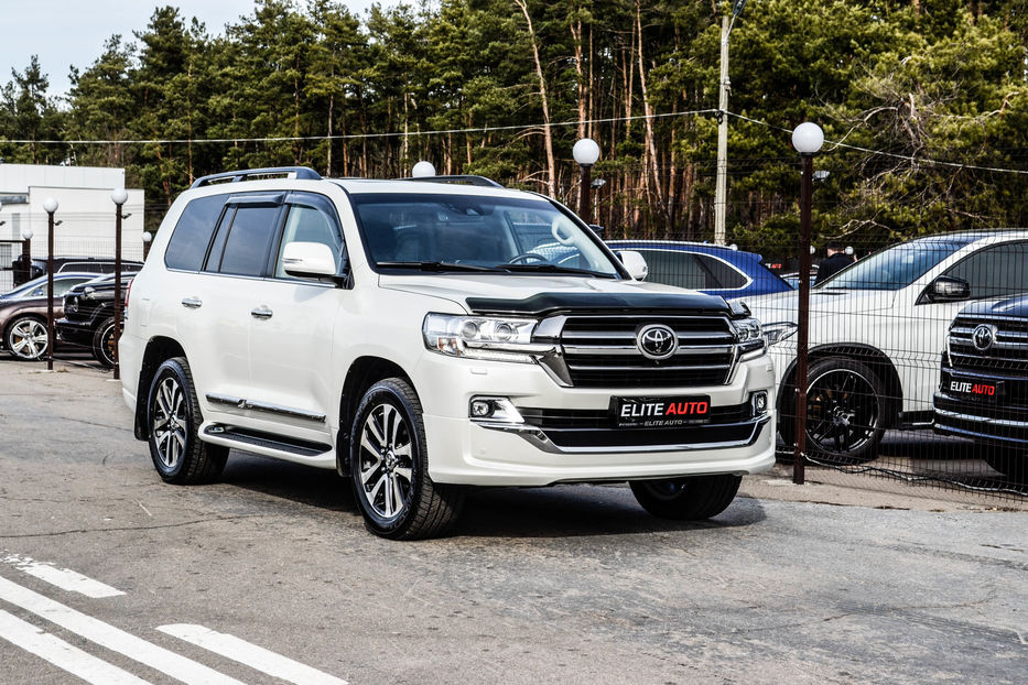 Продам Toyota Land Cruiser 200 Premium 2019 года в Киеве