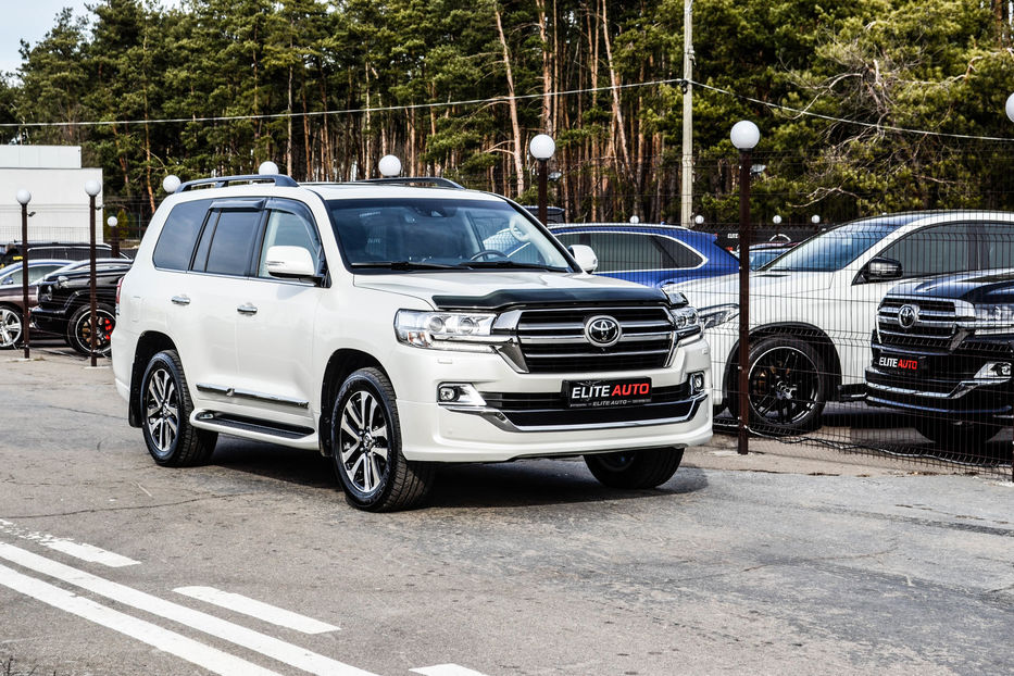 Продам Toyota Land Cruiser 200 Premium 2019 года в Киеве