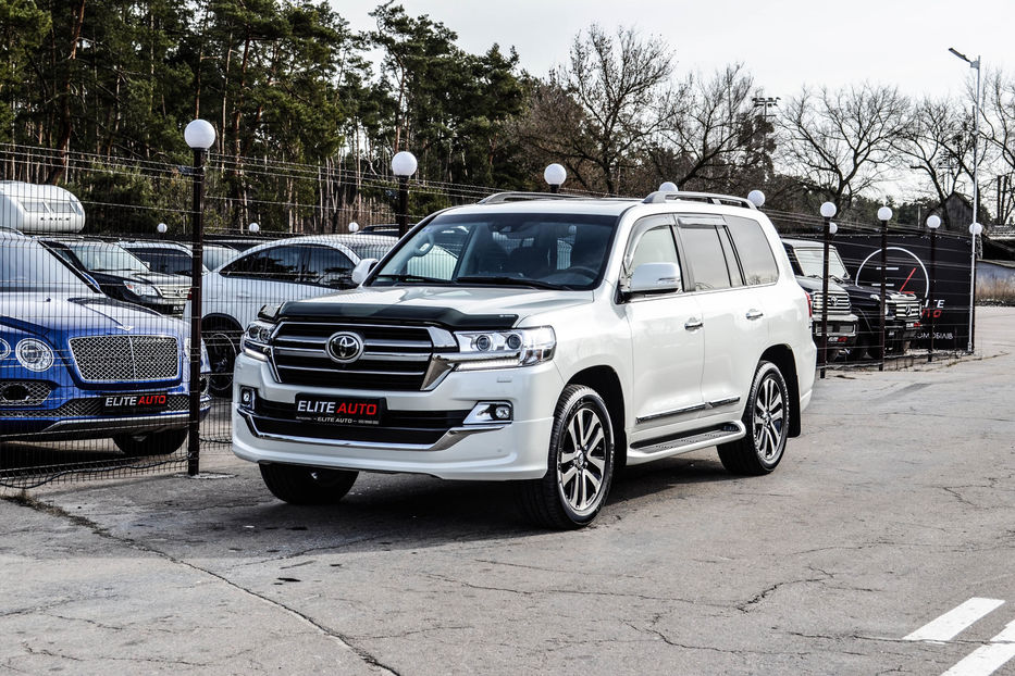 Продам Toyota Land Cruiser 200 Premium 2019 года в Киеве