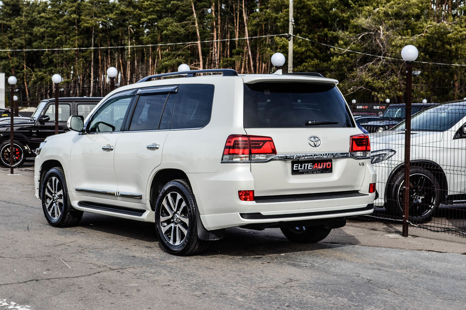 Продам Toyota Land Cruiser 200 Premium 2019 года в Киеве