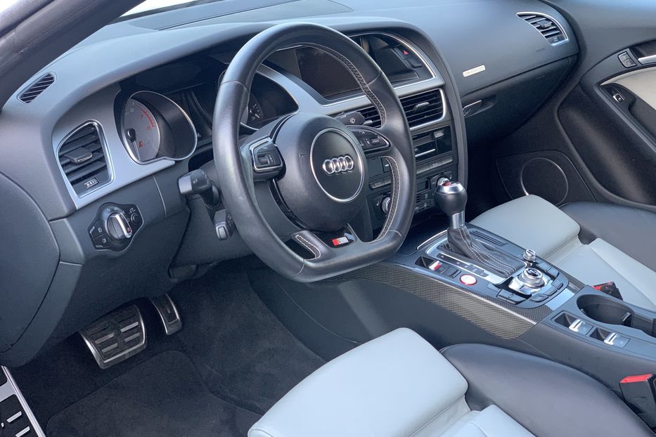 Продам Audi S5 2016 года в Киеве