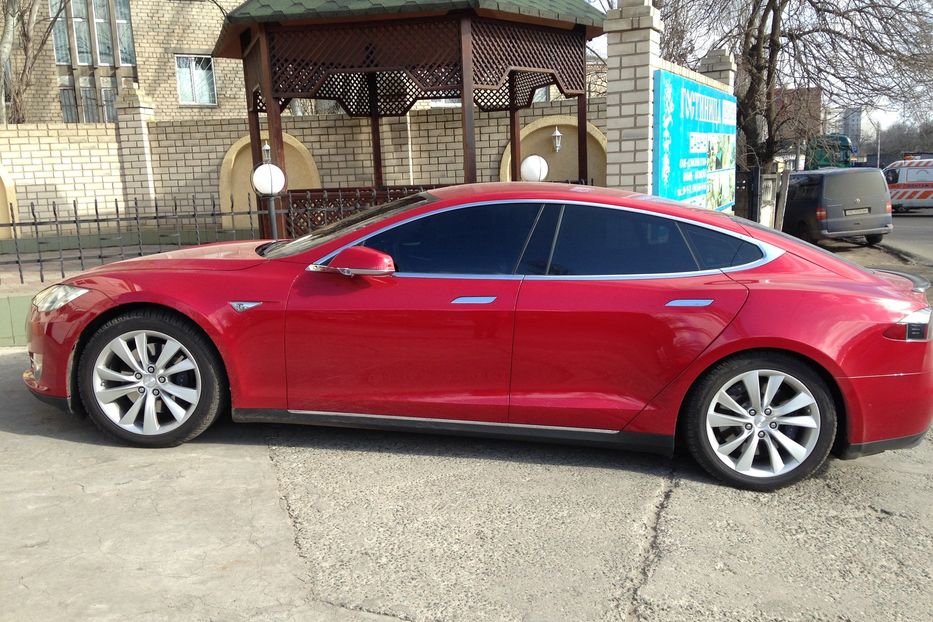 Продам Tesla Model S 70D 2015 года в Николаеве