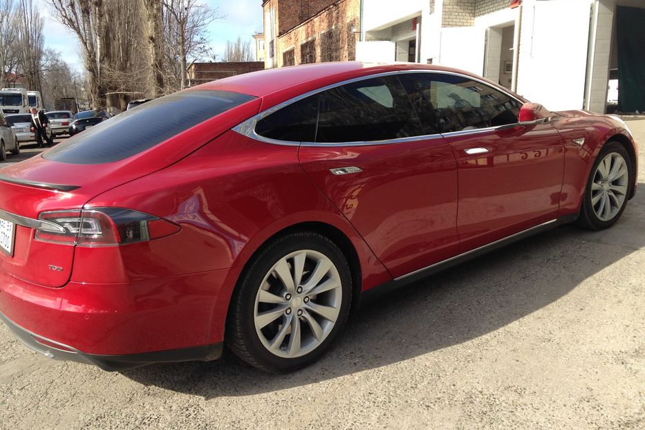 Продам Tesla Model S 70D 2015 года в Николаеве