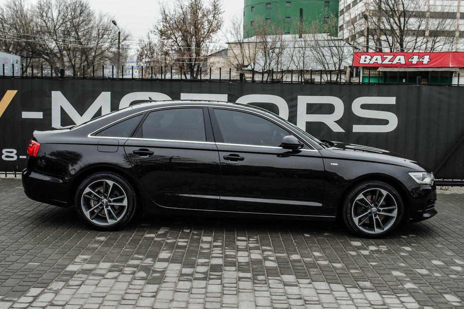 Продам Audi A6 2.0 TDI 2013 года в Киеве