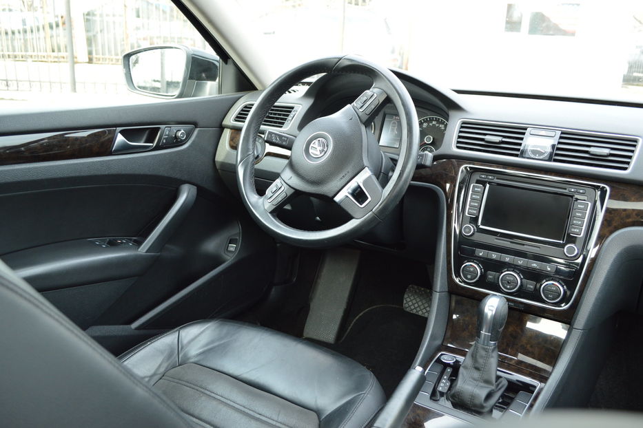 Продам Volkswagen Passat B7 SEL 2014 года в Одессе