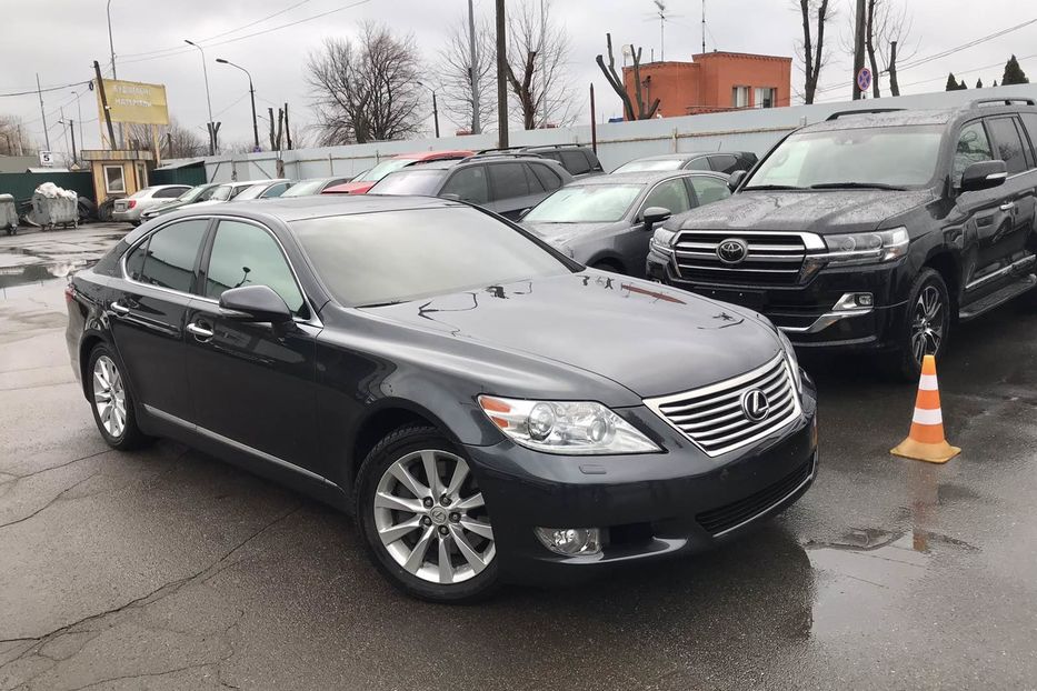 Продам Lexus LS 460 AWD 2011 года в Киеве