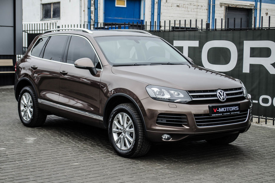 Продам Volkswagen Touareg Life 3.0TDI 2012 года в Киеве