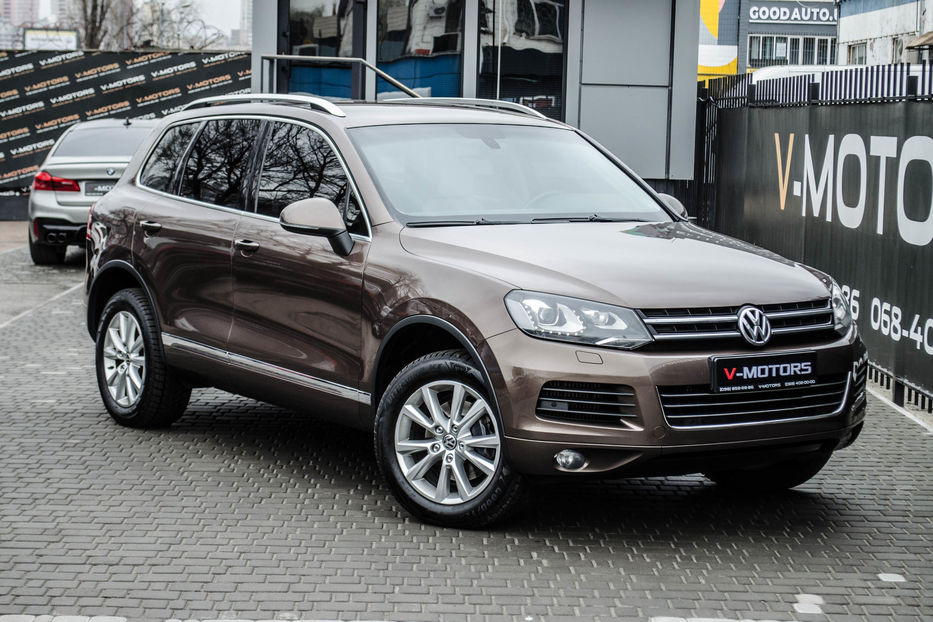 Продам Volkswagen Touareg Life 3.0TDI 2012 года в Киеве