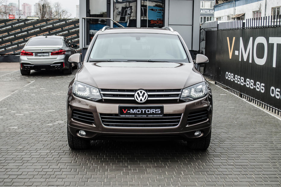 Продам Volkswagen Touareg Life 3.0TDI 2012 года в Киеве