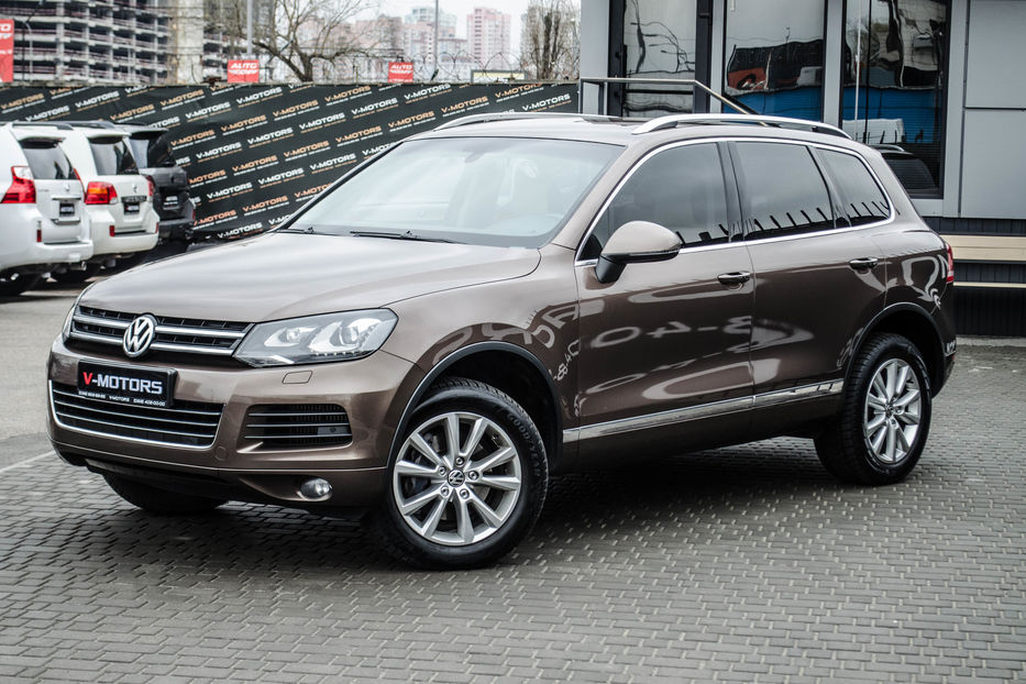 Продам Volkswagen Touareg Life 3.0TDI 2012 года в Киеве